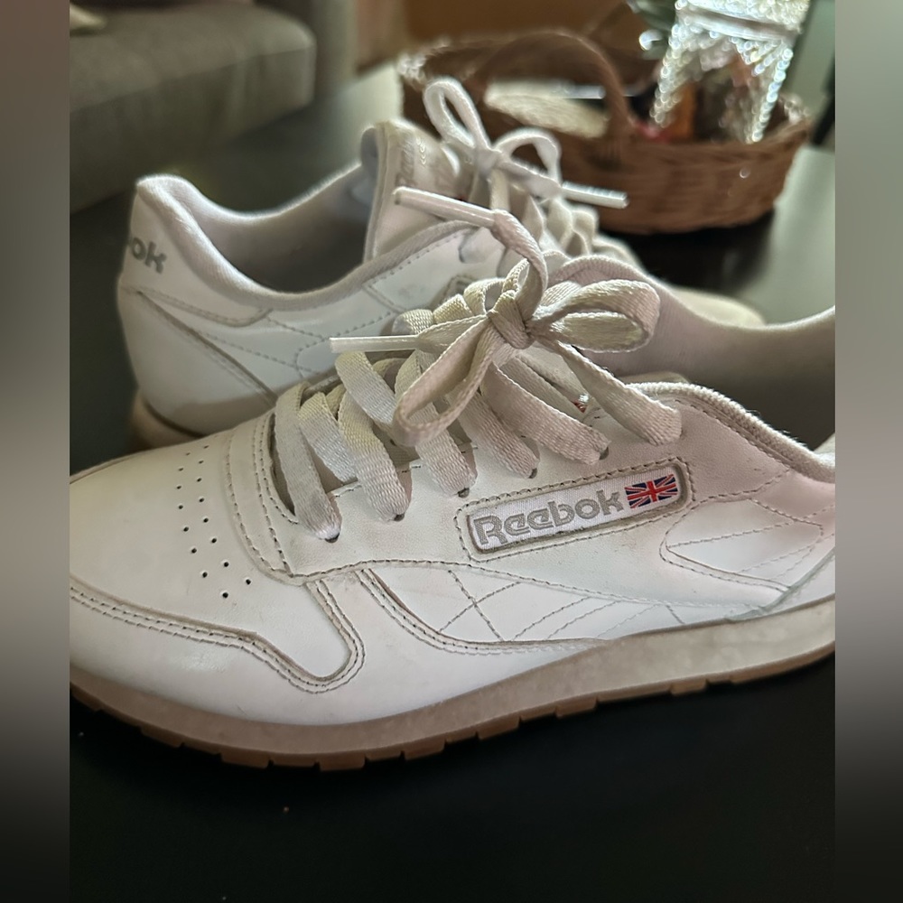 Classic Reebok shoes - Picture 4 of 10
